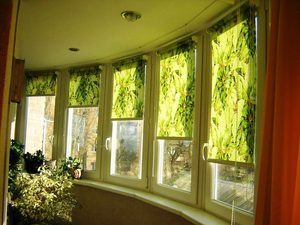 Зеленые рулонные шторы