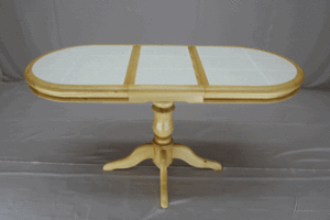Стол с керамической плиткой