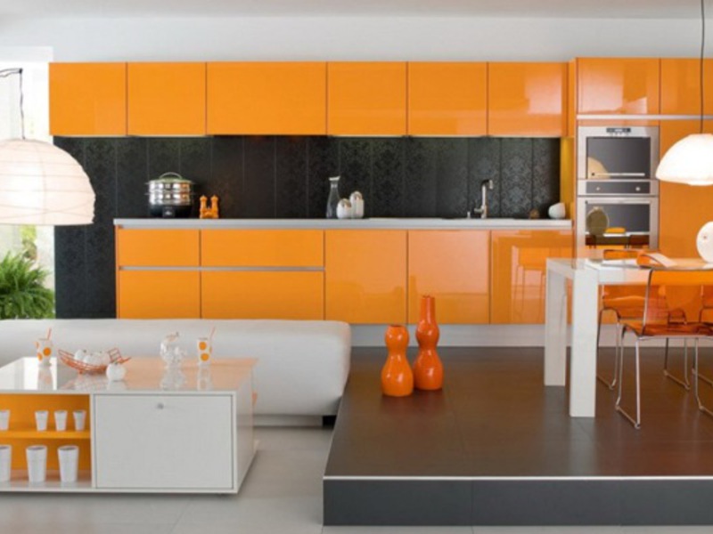 Другие цвета в интерьере оранжевой кухни