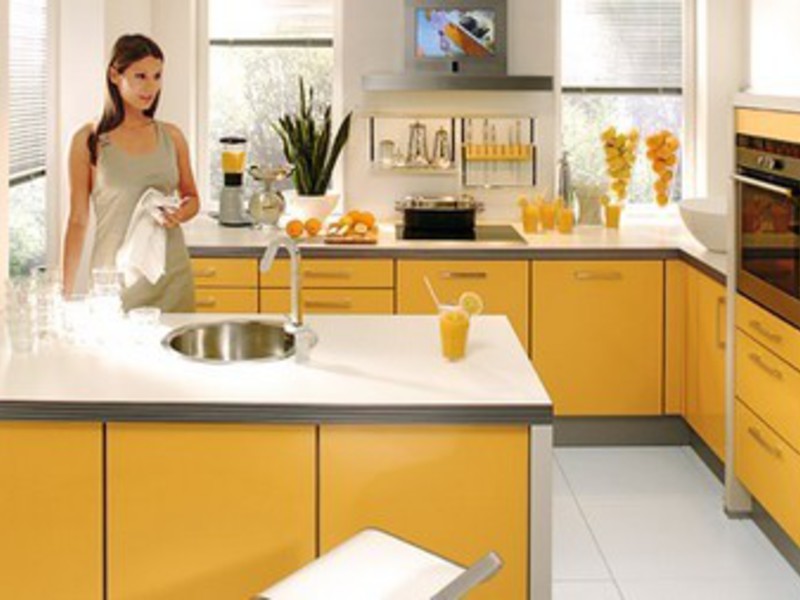 Кухня своими руками в стиле модерн желтая