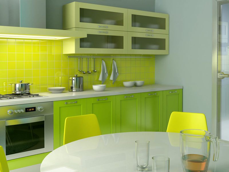 Желтый и зеленый цвет кухонного гарнитура