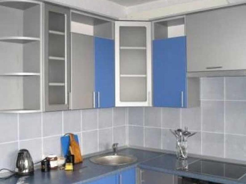 Кухонная мебель голубого цвета