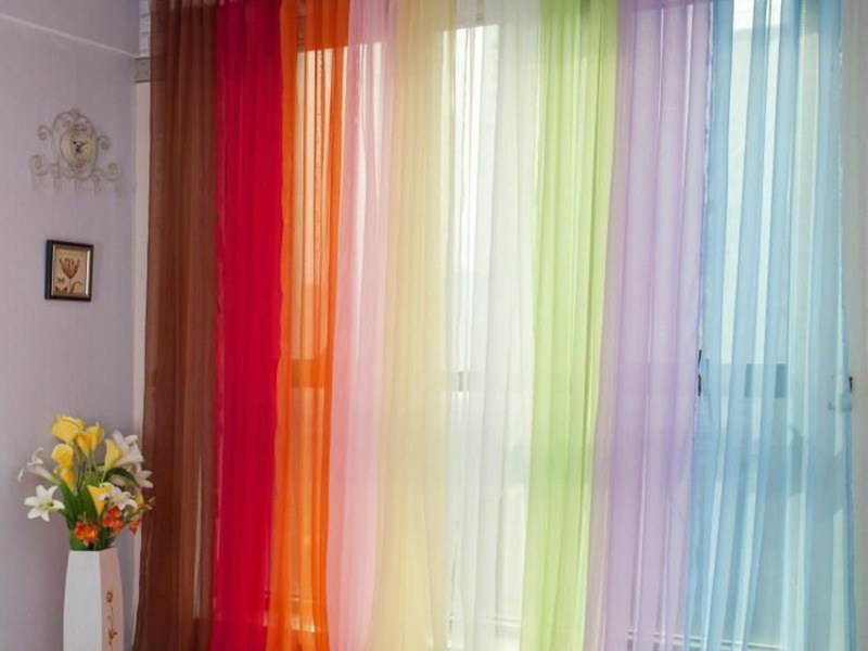 Цветные шторы фото