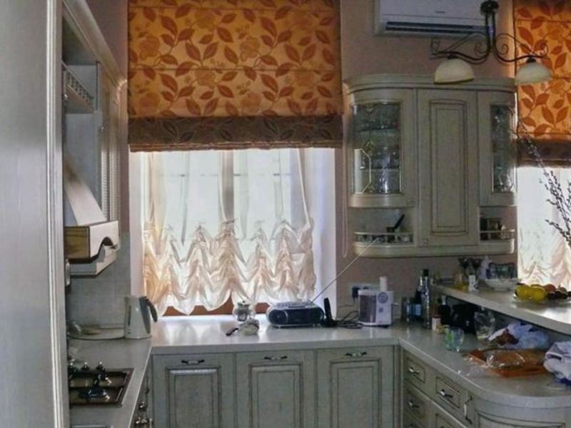 Кухонная римская штора